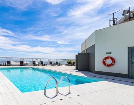 Central One Bed Apartment, Sleeps 4 With Roof Top Pool. Gibraltar Exterior foto