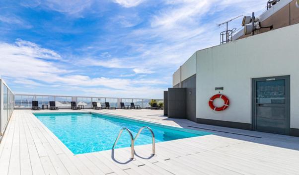 Central One Bed Apartment, Sleeps 4 With Roof Top Pool. Gibraltar Exterior foto